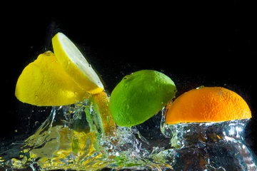 Crédence de cuisine en verre imprimé Éclaboussures deau éclaboussure de fruits
