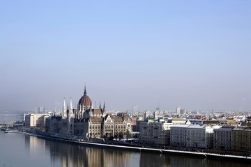 Fototapeta premium budapest view of parliament and danube