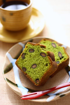 黒豆入り抹茶パウンドケーキ
