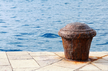 Naklejka premium Alone bollard
