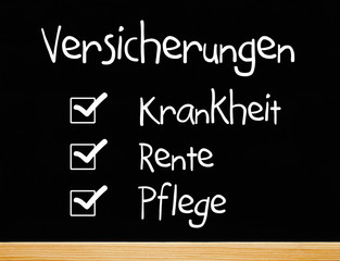 Versicherungen: Krankheit / Rente / Pflege