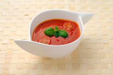 kremowa zupa pomidorowa