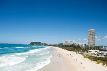 Foto op Plexiglas australian beach during the day with buildings beside © p a w e l