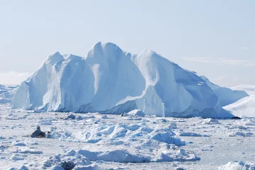 Raamstickers Mountain iceberg © danielegen