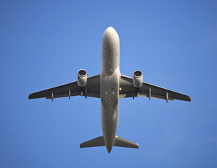 AVION 7