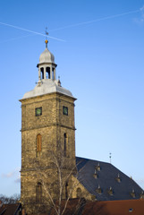 Fototapeta na wymiar Kirchturm mit Glockenturm