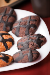 A plate of chocolate cookies