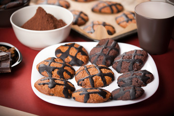 A plate of chocolate cookies