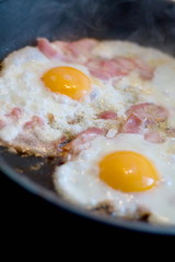 Baked eggs with bacon