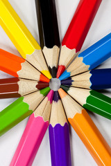 Naklejka premium COLORED PENCILS IN A CIRCLE