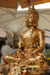 Bouddha aux feuilles d'or