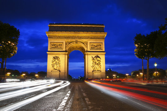 Fototapeta Triumph Arch at night