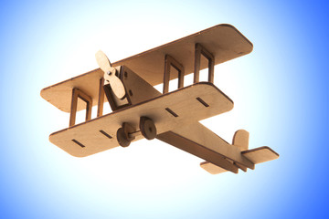 Flugzeug aus Holz