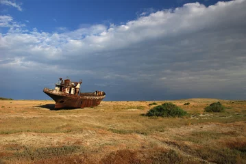 Fototapeten rustig ship in aral desert / lake © Harald Töpfer