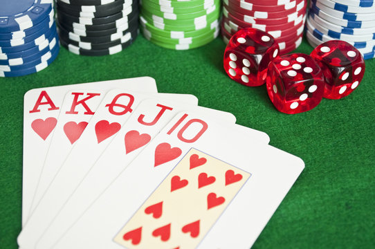Set of gambling objects