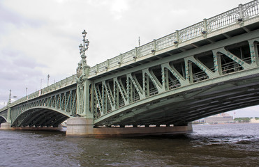 Fototapeta na wymiar Trinity Bridge
