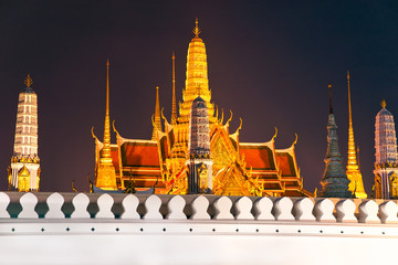 Obraz premium Wat Phra Kaeo Temple, bangkok, Thailand..