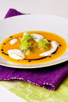 K&uuml;rbissuppe