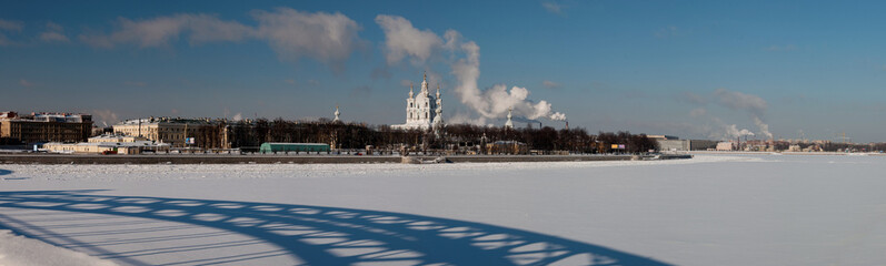 панорама Смольного монастыря в Санкт-Петербурге