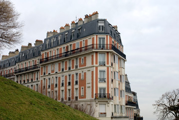 Fototapeta na wymiar Budynek mieszkalny, Paryż, Francja