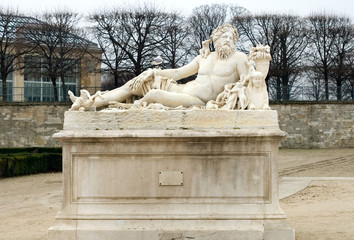 Le Nil, by Lorenzo Ottone, Paris, France