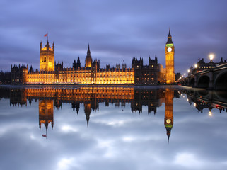 Fototapeta na wymiar Big Ben w godzinach wieczornych, Londyn, Wielka Brytania
