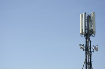 Cellphone tower antenna