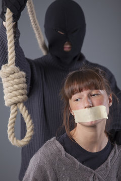 hangman and victim