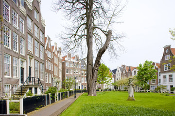 Fototapeta na wymiar Begijnhof, Amsterdam, Holandia