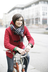 Frau auf dem Fahrrad