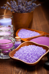 Obraz na płótnie Canvas Body care treatment - lavender minerals