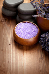 Obraz na płótnie Canvas Lavender bath salt for beauty treatment