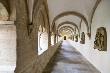 Fototapeta premium Abbey footpath
