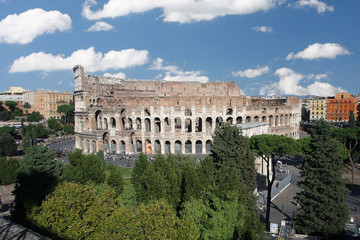 Fototapeta na wymiar famous Colosseum in Rome, Italy