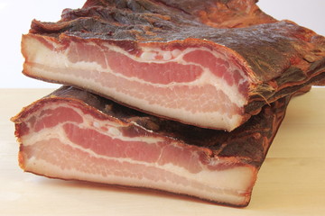 geräucherter Bauchspeck.