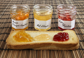 Confiture et Biscotte
