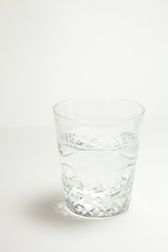 水