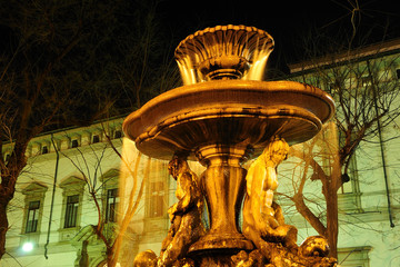 Piazza Fontana e Arcivescovado a Milano, Italia