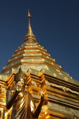 Fototapeta na wymiar Świątynia tajski