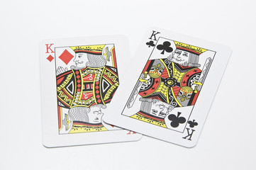 2枚のキングのカード