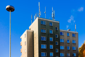 Antennas for cellphone service on building