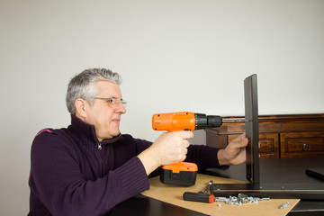furniture fitter