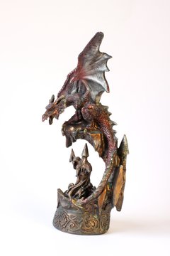 Drache mit Schloss