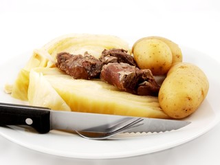 Lamb meat with cabbage