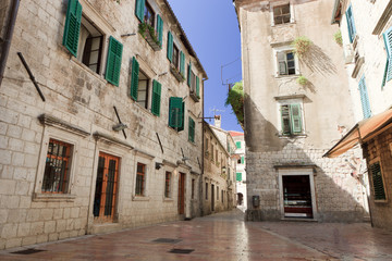 Fototapeta premium Empty Kotor Street