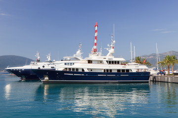 Fototapeta na wymiar Luxury Yachts at dock