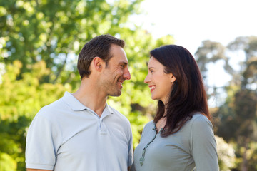 Obraz premium Lovely couple in the park