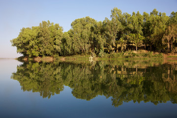 Fototapeta na wymiar Odbicia w rzece