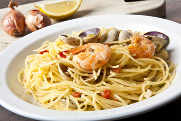 Seafood marinara spaghetti