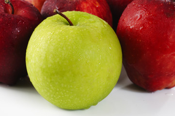 drop water on green apple